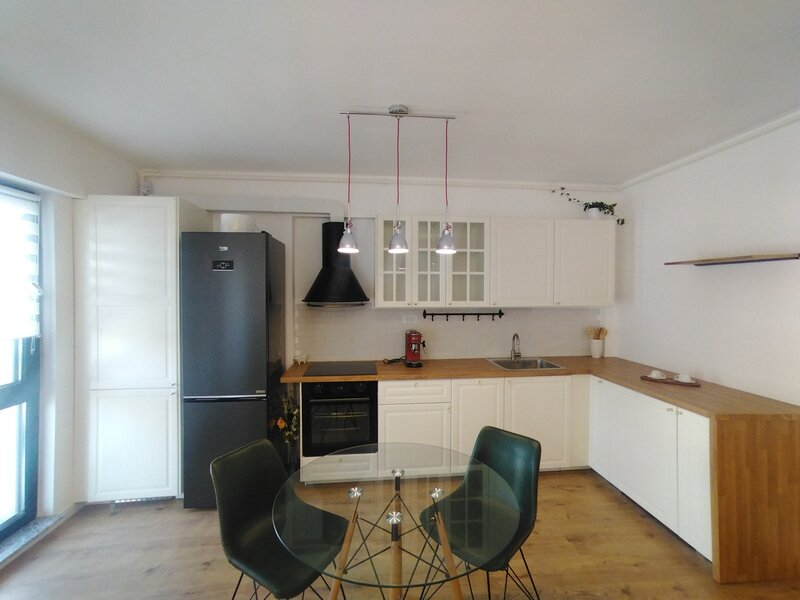 Pipera, rond OMV,